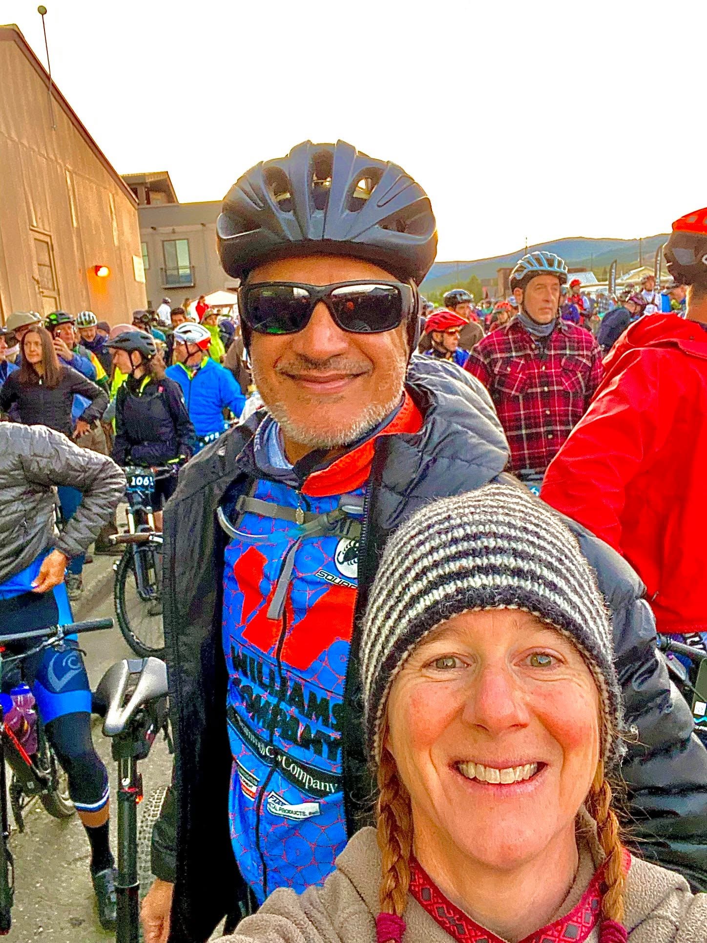 Kim and Z at the Leadville start line